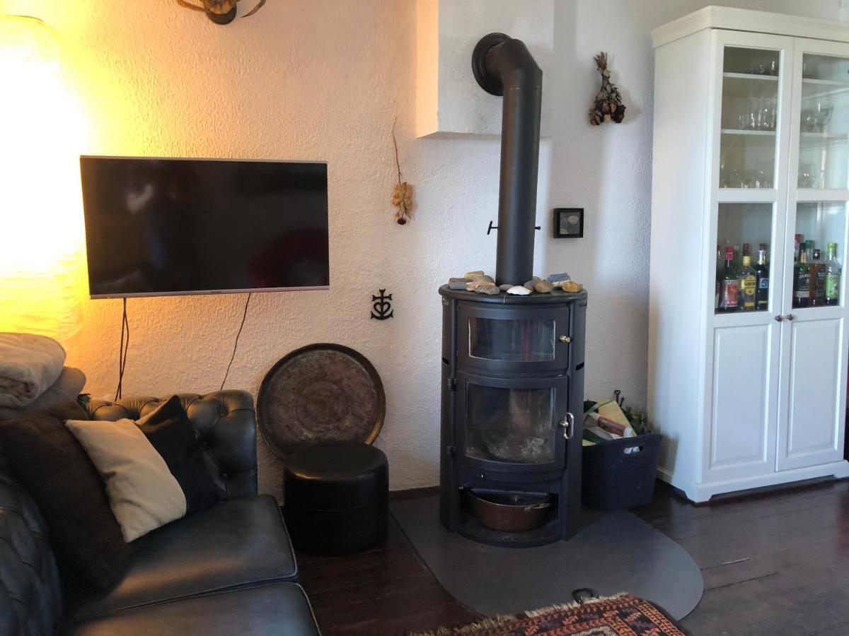 A Room With A View - Maisonnette Dans Bourg Medieval Au Bord Du Lac Leman Yvoire Exterior foto