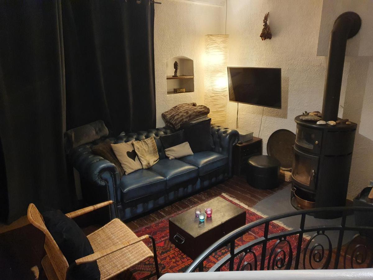 A Room With A View - Maisonnette Dans Bourg Medieval Au Bord Du Lac Leman Yvoire Exterior foto